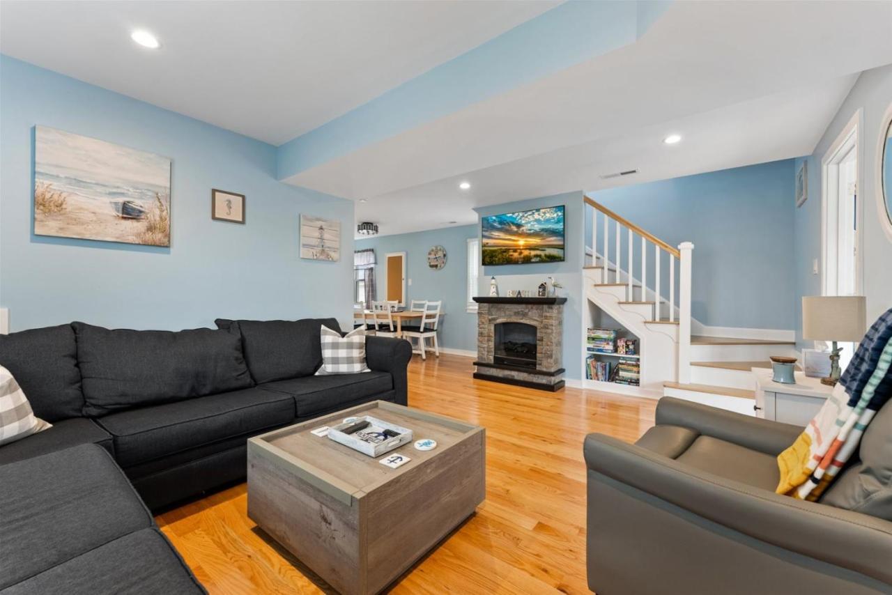 Newly Renovated 4 Bedroom Home Only 2 Blocks From The Beach! Wildwood Exteriér fotografie