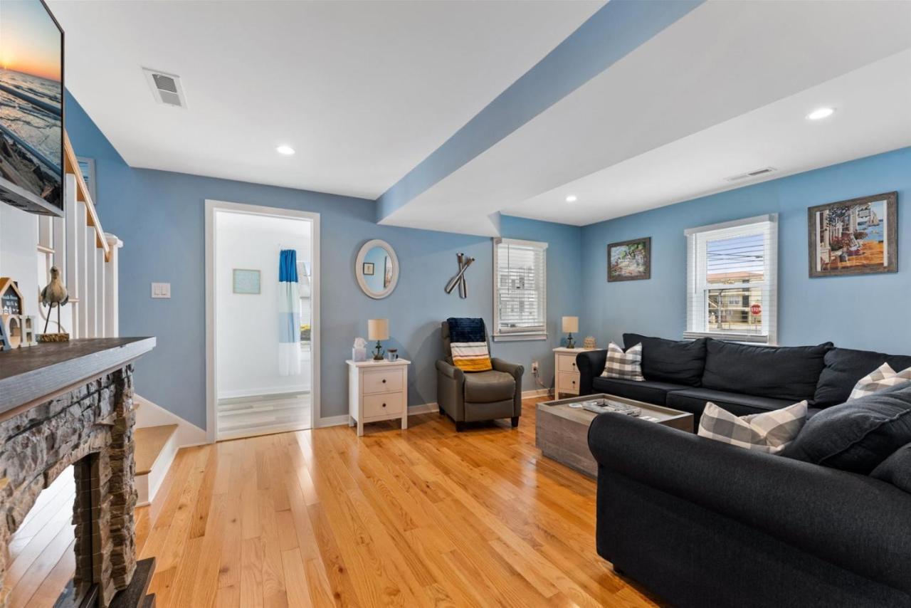 Newly Renovated 4 Bedroom Home Only 2 Blocks From The Beach! Wildwood Exteriér fotografie