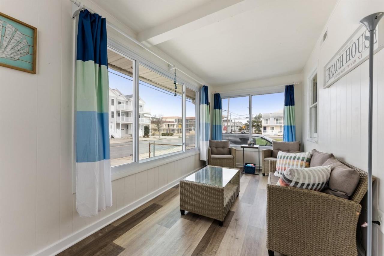 Newly Renovated 4 Bedroom Home Only 2 Blocks From The Beach! Wildwood Exteriér fotografie