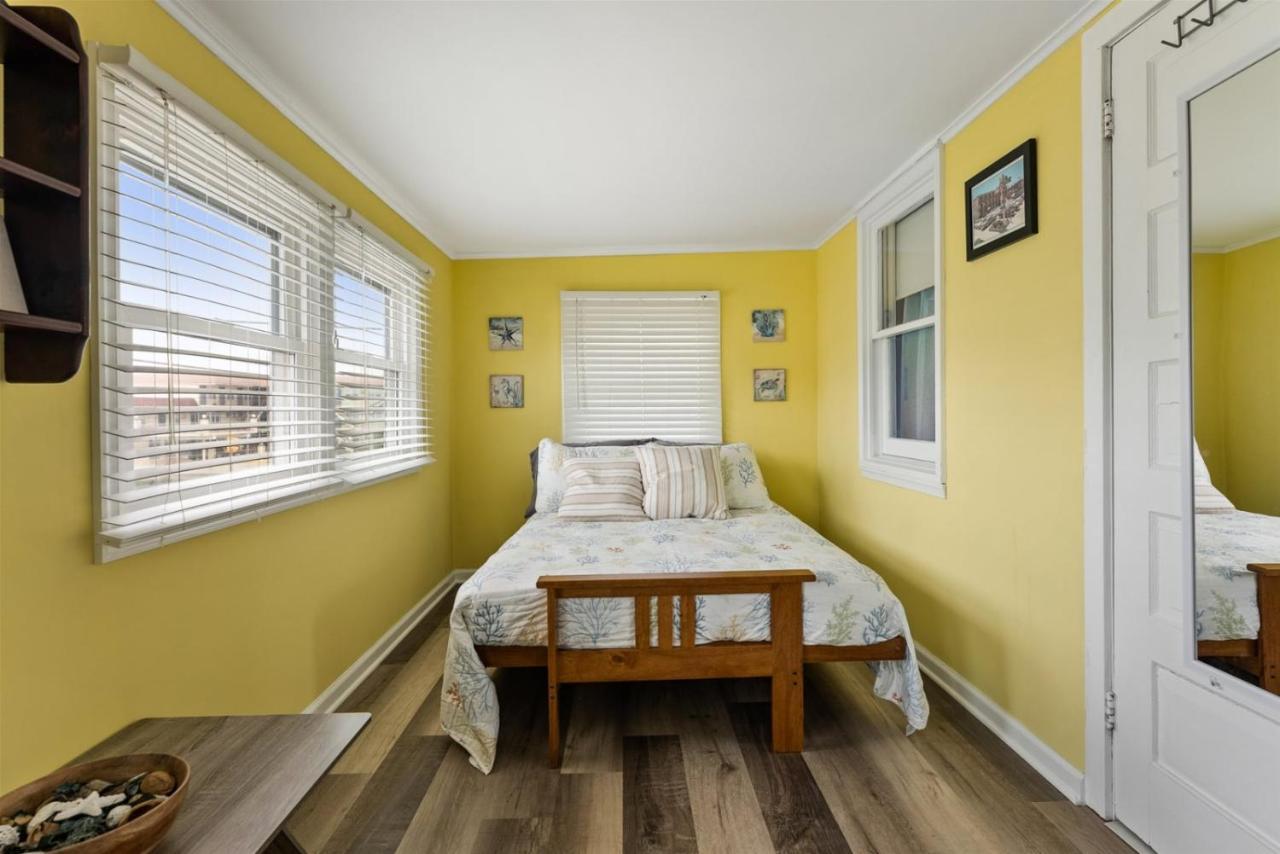 Newly Renovated 4 Bedroom Home Only 2 Blocks From The Beach! Wildwood Exteriér fotografie