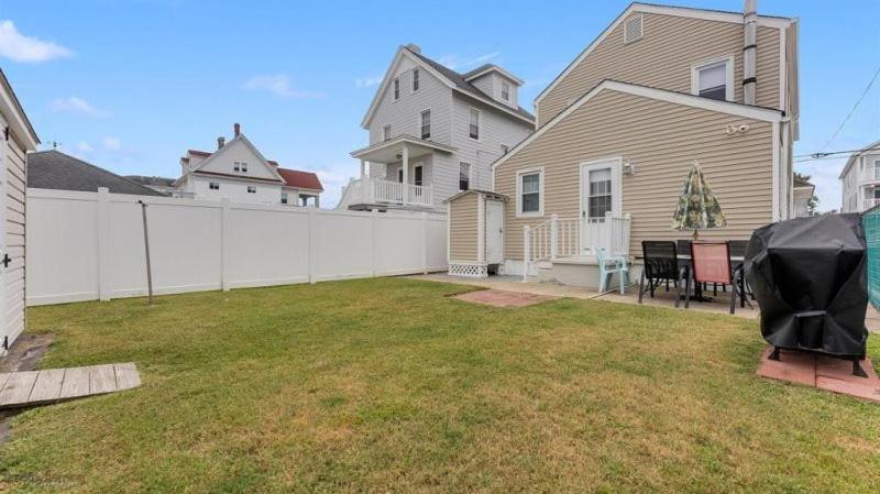 Newly Renovated 4 Bedroom Home Only 2 Blocks From The Beach! Wildwood Exteriér fotografie